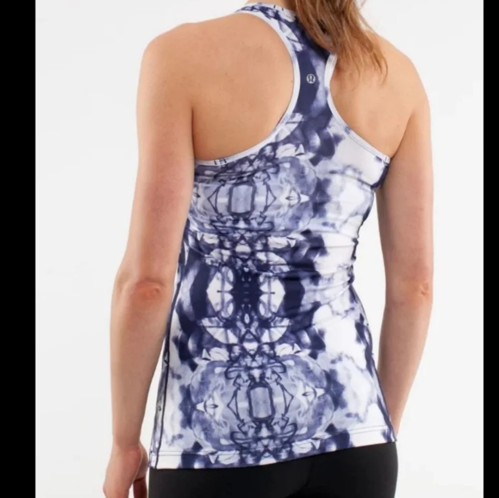 Lululemon Women's Blue Tie-Dye Tank Top. No Size